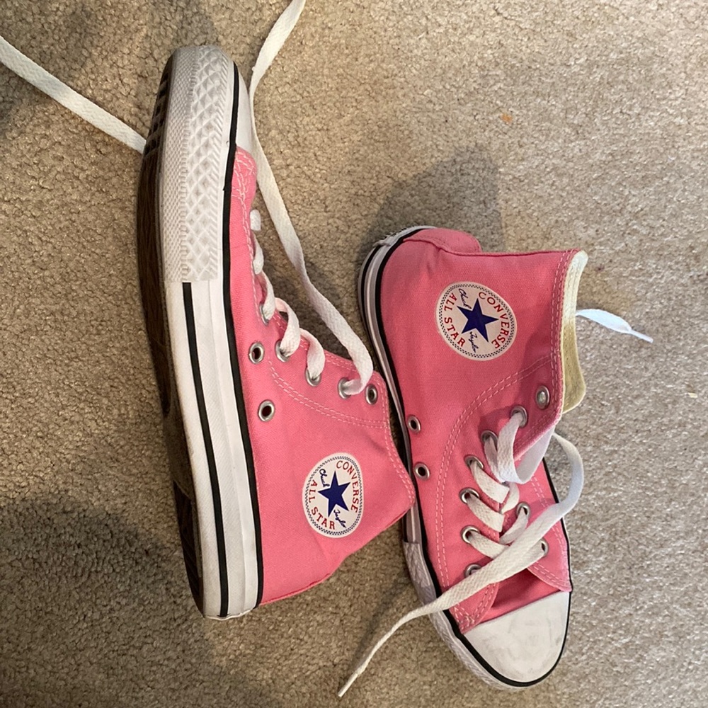 Like New Condition Bubblegum Pink Chucks - Converse All Stars. Kids size 3
